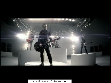 green day sunt pur simplu place nebunie cum combina punk-ul rock-ul!!