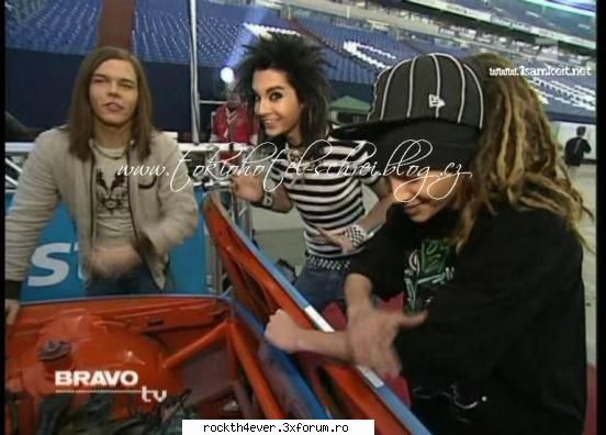 aici sde cam rade radem impreuna cu bill!!!!