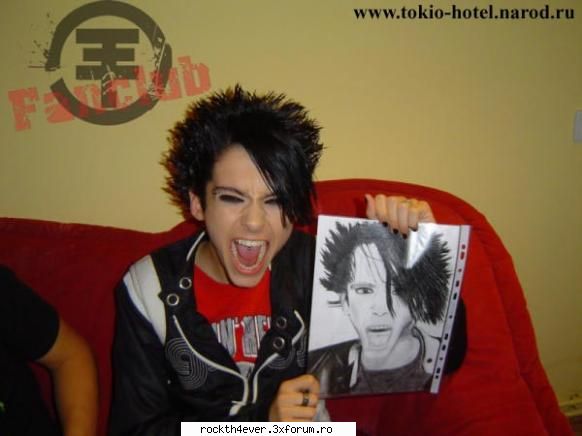 mihaela4ka tu esti cu valerikutz aintro clasa?
aa si valeria nu tie soarta in viatza asta deja eu