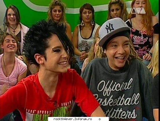 radem impreuna fratzii kaulitz!!! hahaha
