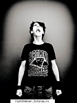 shi numai :nod:  :nod:  :nod: cel mai best clip th!!!