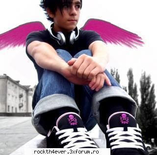 poze emo - ah,, ador cultura aceasta,, macar ca nu sunt - emo